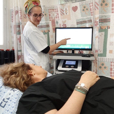 דליפת שתן וחולשה בשרירי רצפת האגן. הסיבה העיקרית לאי הצלחת הטיפולים נחשפת והפתרון מפתיע.