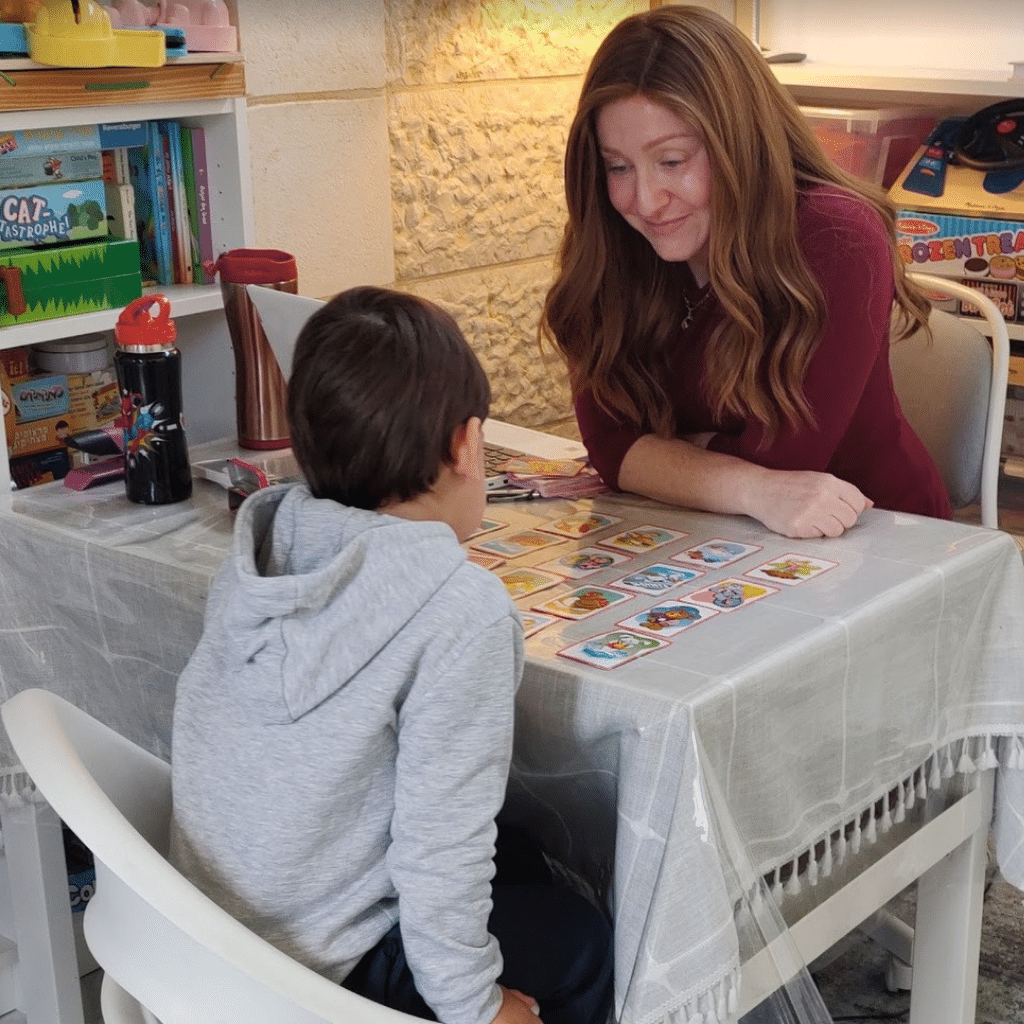 שפרה וולטמן: קלינאית התקשורת האמריקאית שבאה לתת ערך מוסף לבעיות התקשורת בארץ בקרב נוער