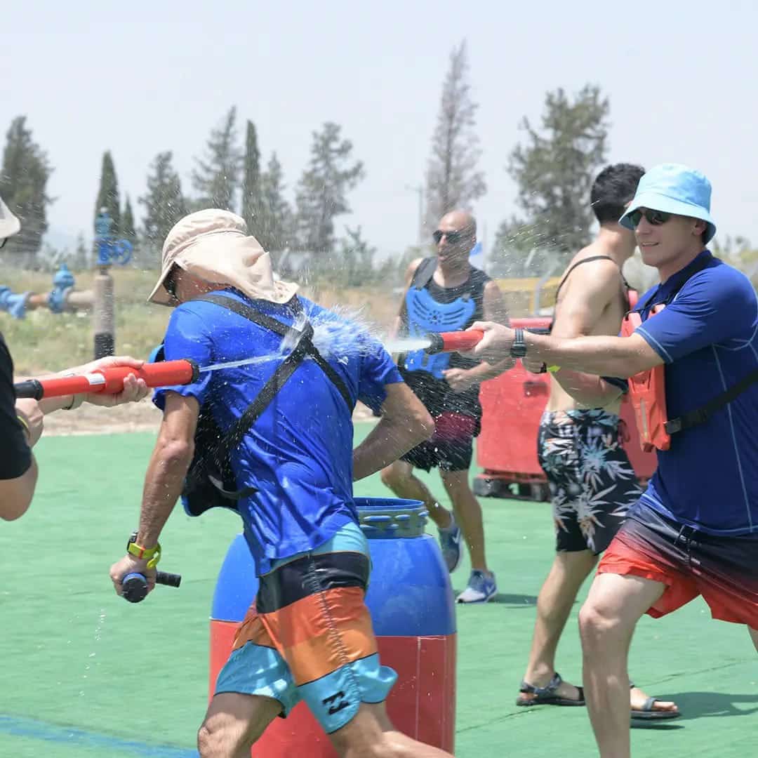 פאלקון אטרקציות: איך השילוב בין טכנולוגיה לאדרנלין הופך לחוויה לכל הגילאים